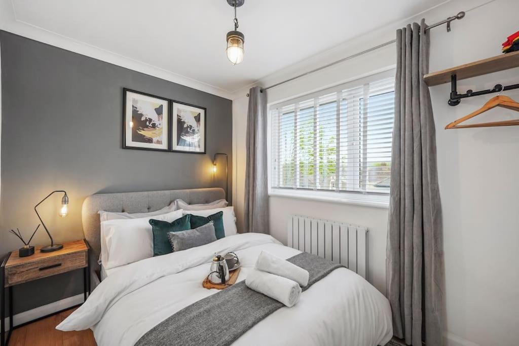 Stylish Maisonette Near The Heath With Free Parking & Wi-Fi Maidstone Exterior photo